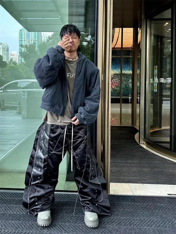 High Quality Loose Fashion Men's Hooded Sweater with Long Sleeves